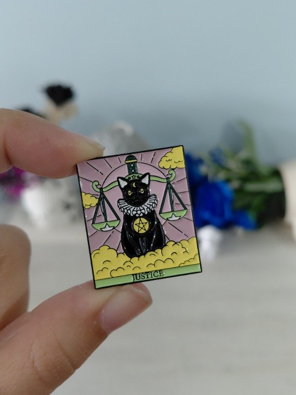 Producto - Pin metalizado - Carta de tarot "Justice" #1411