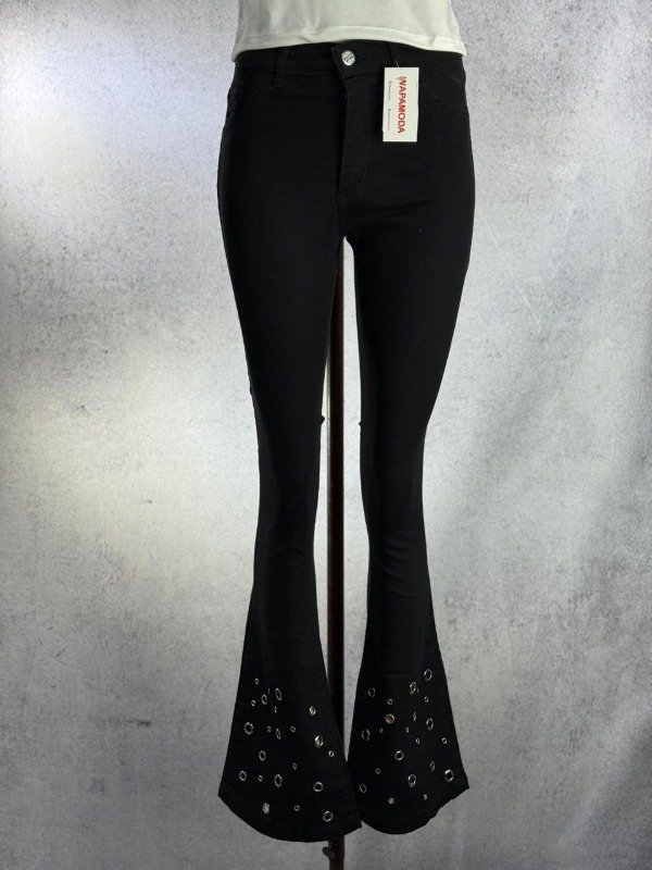 Producto - OXFORD NEGRO ARANDELAS CON ARANDELAS