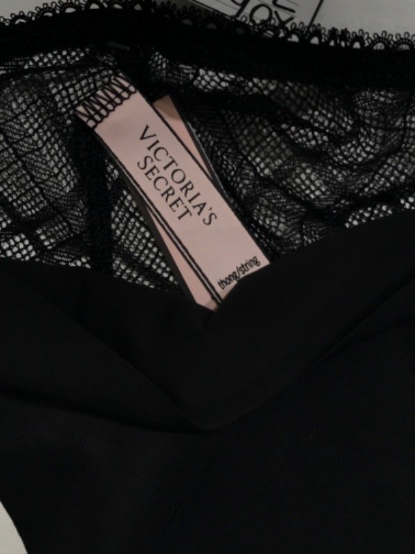 Producto - Bombacha VICTORIA'S SECRET negra c/encaje NUEVA c/etiqueta Talle L- PRECIO: 40X - 1