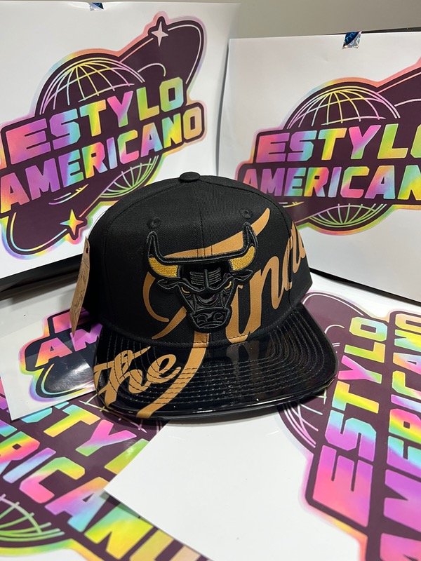 Producto - The Finals Negro y Dorado