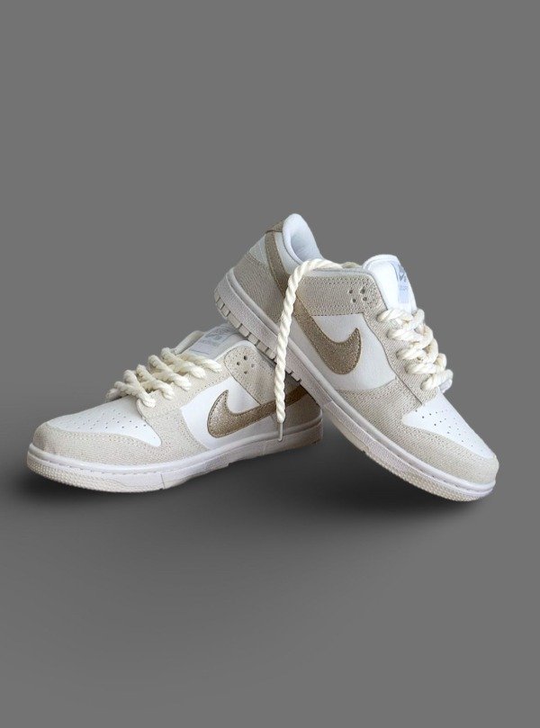 Producto - Nike Dunk Low Beige Glitter