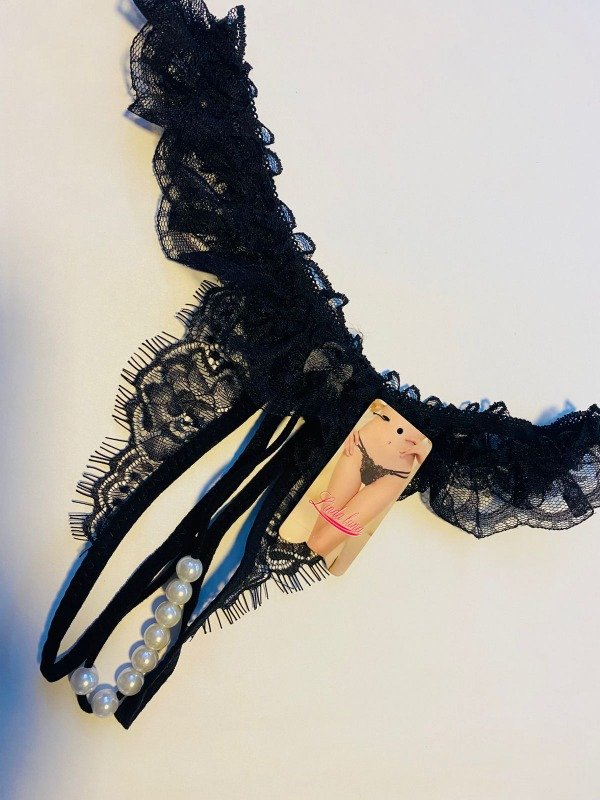 Producto - Tanga negra perlas