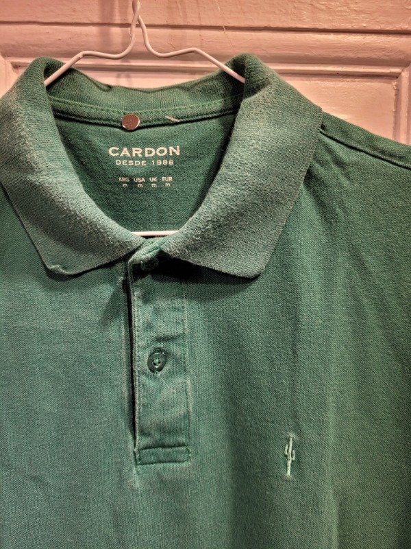 Producto - Chomba CARDÓN verde inglés Talle S - PRECIO: 20X - 2