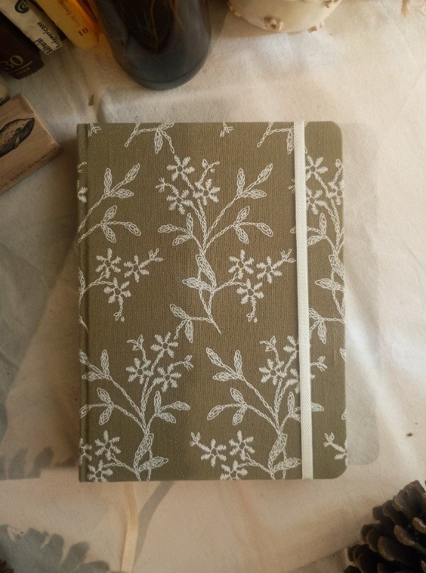 Producto - agenda cosida 2026