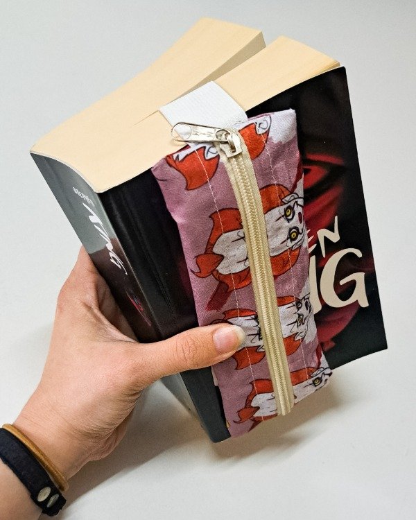 Producto - Estuche lector Stephen King IT IMPERMEABLE