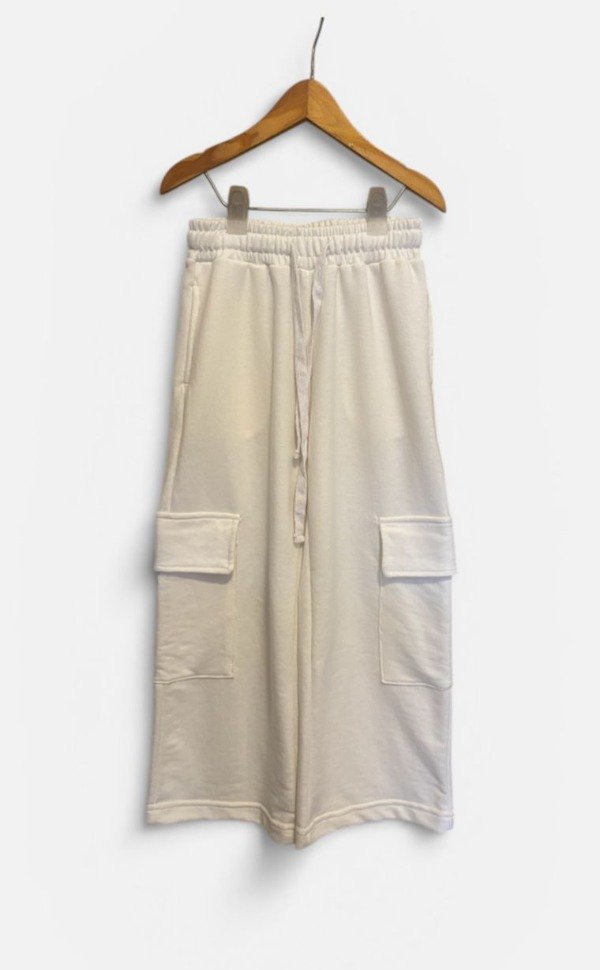 Producto - Pantalon wide leg cargo rustico