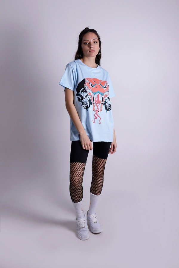Producto - Remera mujer Craneos y Serpiente