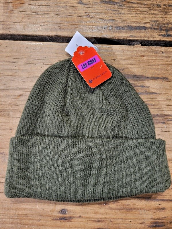Producto - Gorro de lana LAS KIKAS verde militar Nuevo Con etiqueta - PRECIO: 12X