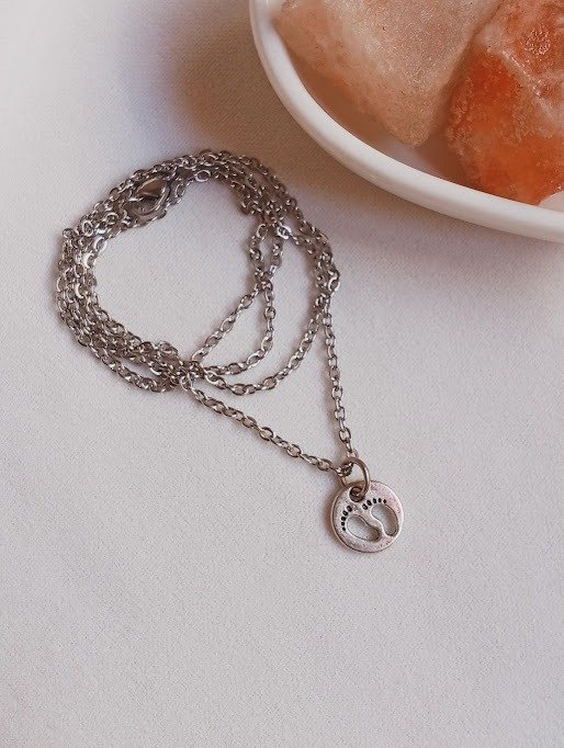 Producto - Collar piecitos - Acero quirúrgico