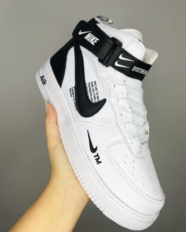 roshe run grise et blanche