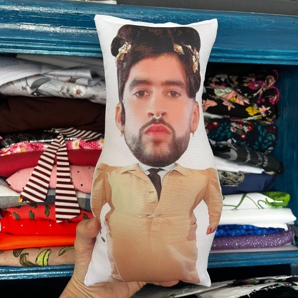 Producto - Muñeco Bad Bunny chiquito Bad Burberry - 0