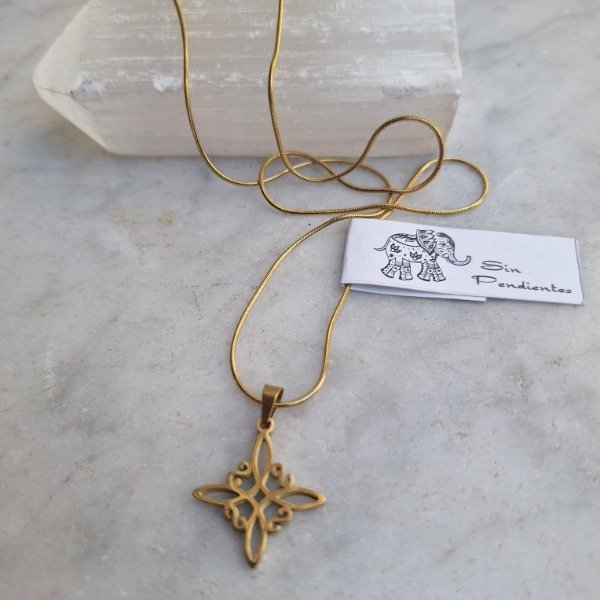 Producto - Collar Acero Dorado Nudo Bruja
