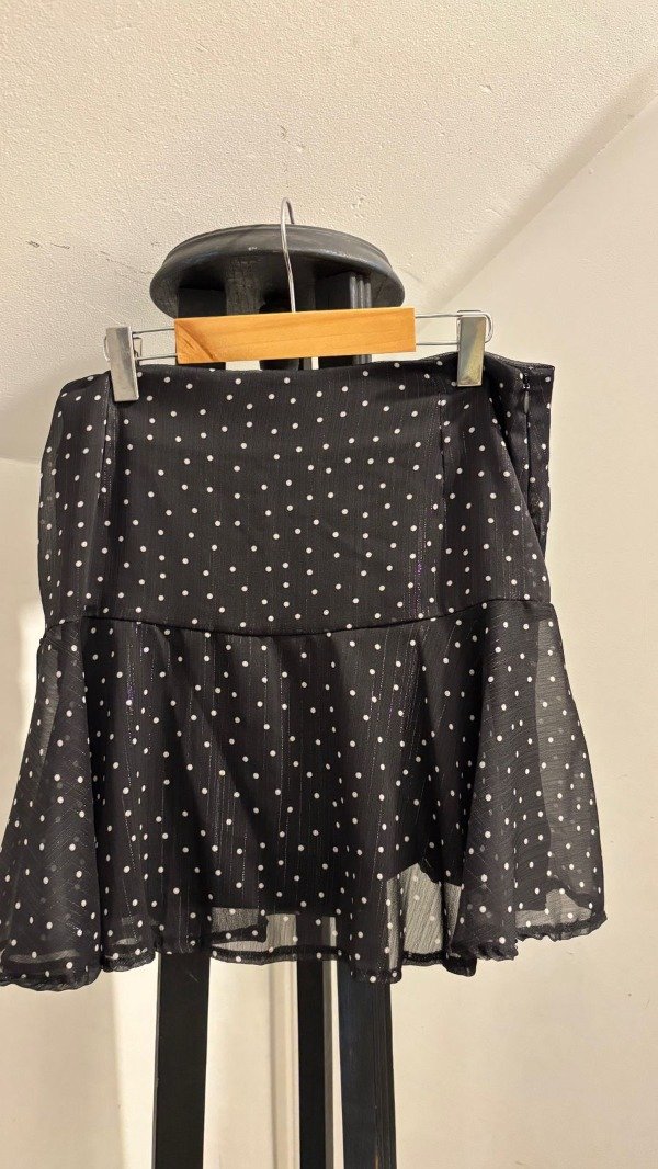 Producto - FALDA CON LUNARES