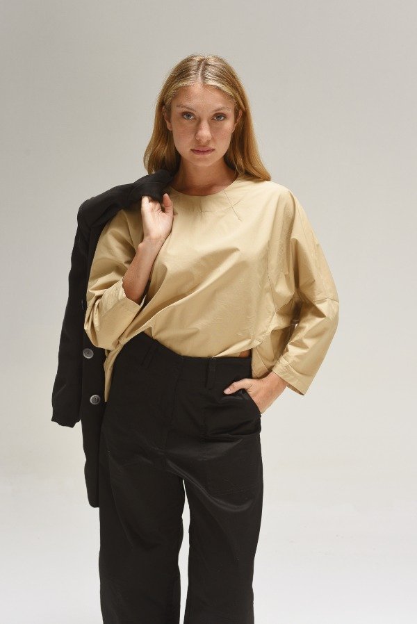 Producto - Top Mito - Arena