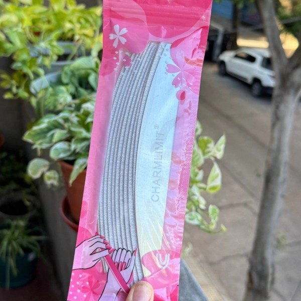 Producto - Lima metálica con repuestos adhesivos Charm Limit