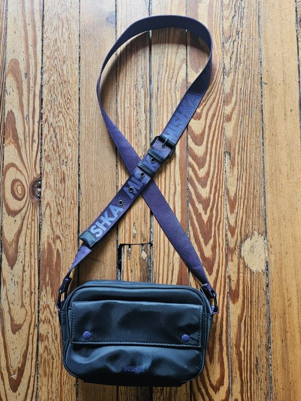 Producto - Bandolera Mishka Negra