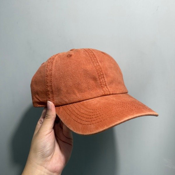 Producto - Gorra naranja desgastada