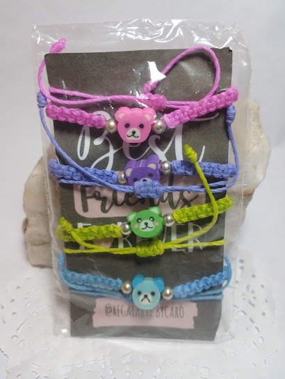 Producto - Cuarteto de Pulseras Trenzadas con Dijes de Ositos de Fimo