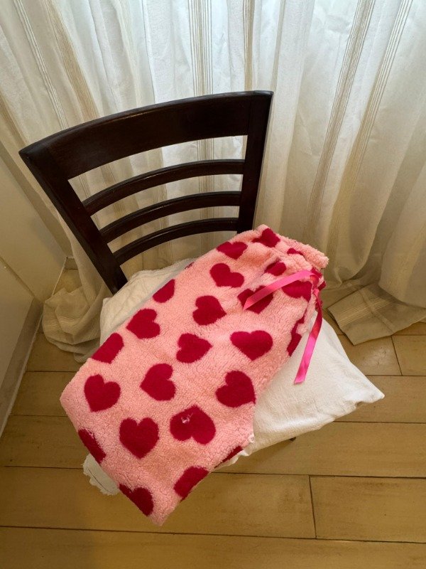 Producto - Pant Polar Corderito Simple Corazon Rosa