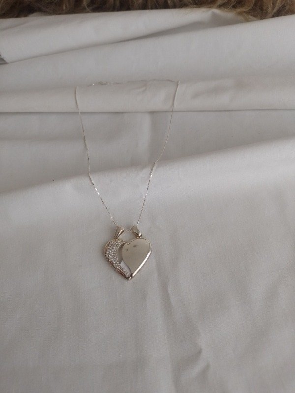 Producto - Dije corazón compartido con strass