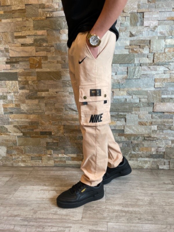 Producto - pantalon cargo beige
