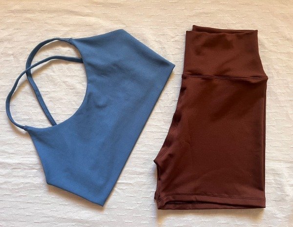 Producto - Conjunto combinado CELESTE AERO y MARRON chocolate