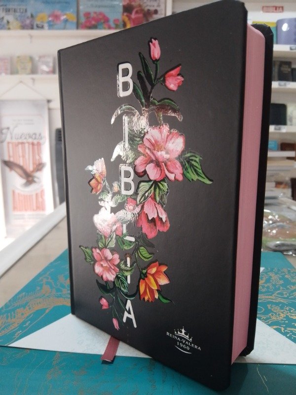 Producto - Biblia Reina Valera Tapa Dura Negra Rosas EDICION ESPECIAL