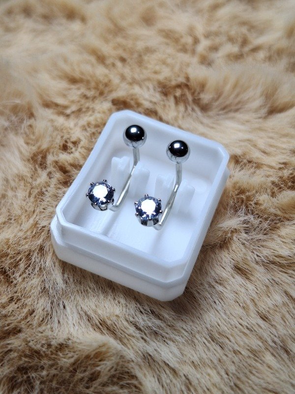 Producto - Aros doble acero quirúrgico con piedra engarzada