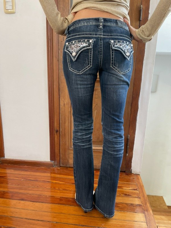 Producto - Jean TRUE RELIGION brillos