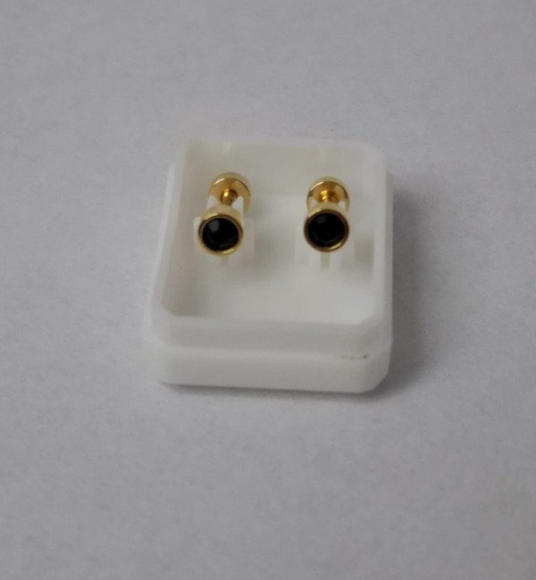 Producto - Aros dorados a rosca negro