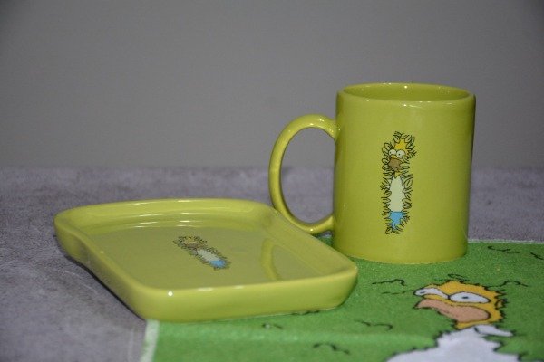 Producto - DESAYUNADOR - HOMERO ESCONDIDO