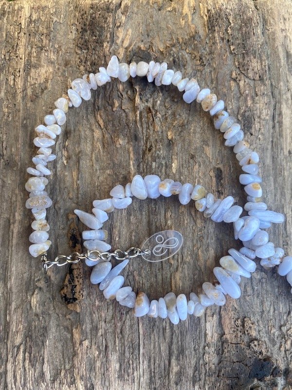 Producto - Gargantilla Amuleto Ágata de Encaje Azul Comunicación clara y calma emocional.