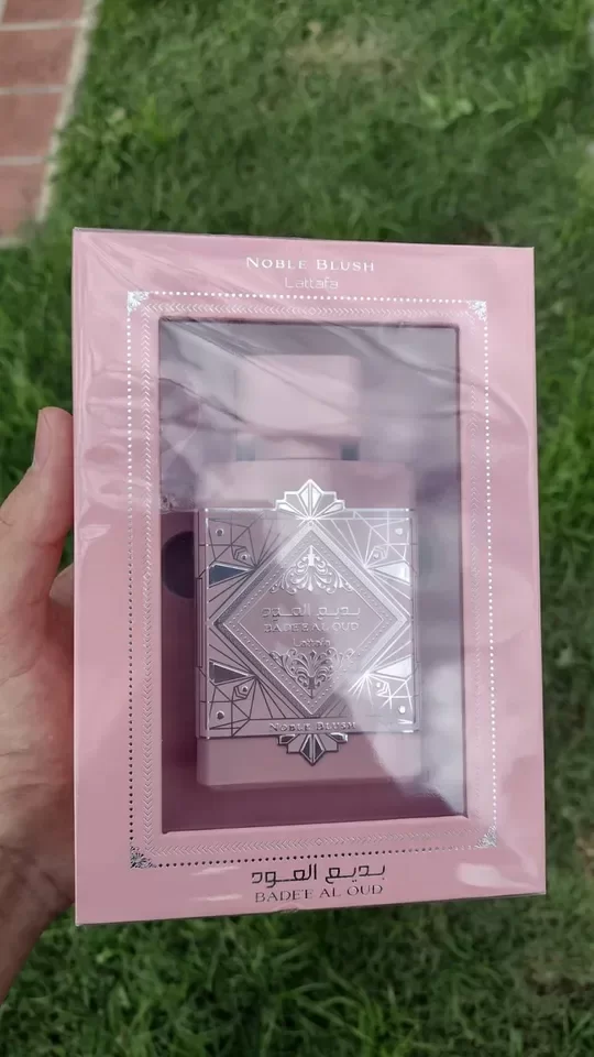 Producto - Lattafa Badeee al oud noble blush