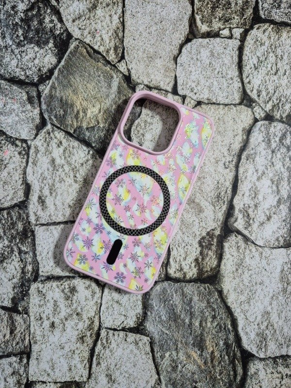 Producto - Funda rígida MagSafe diseño invierno Iphone 15 Pro Max rosa