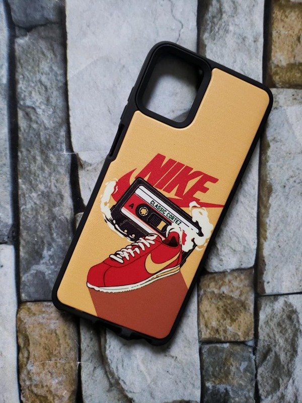 Producto - Funda rígida diseño Moto G32 Nike