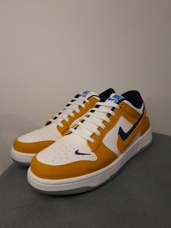 Producto - Nike Air pipita