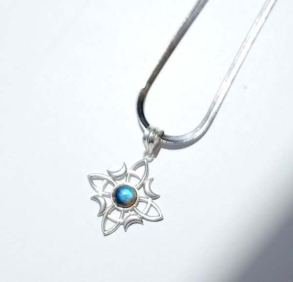 Producto - Collar Nudo de Bruja Labradorita