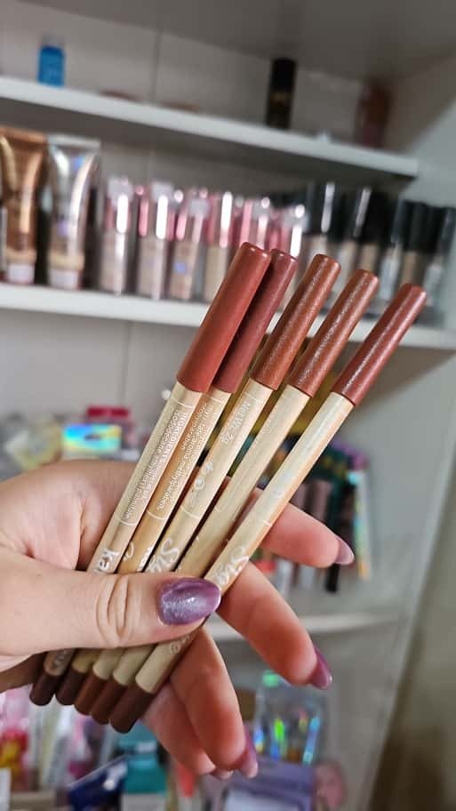 Producto - DELINEADOR DE LABIOS KARITE (elegir tonos)