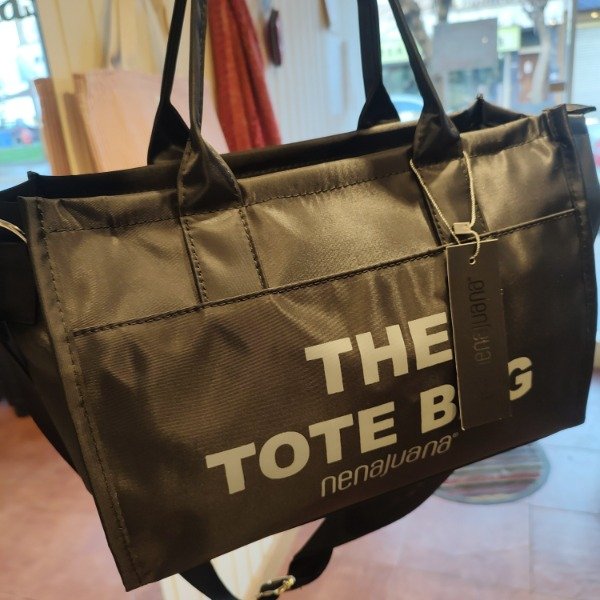 Producto - TOTE BAG MEDIANO NENA JUANA. Todo lo que necesitas en un solo bolso - 0