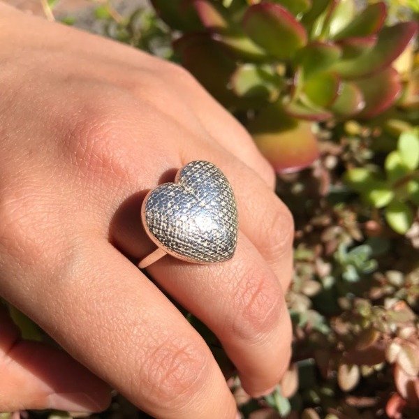 Producto - Anillo Corazon Arenado