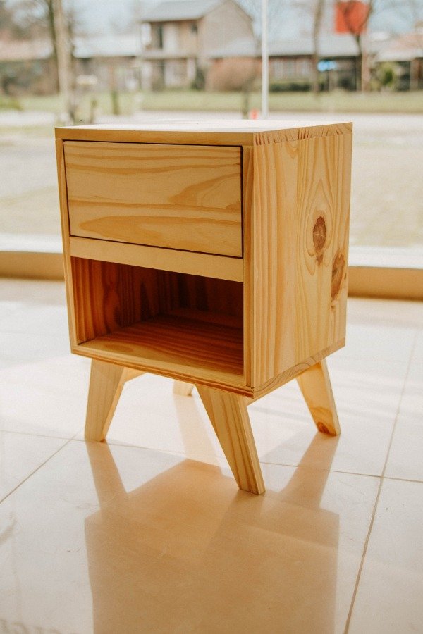 Producto - Mesa de Luz Escandinava