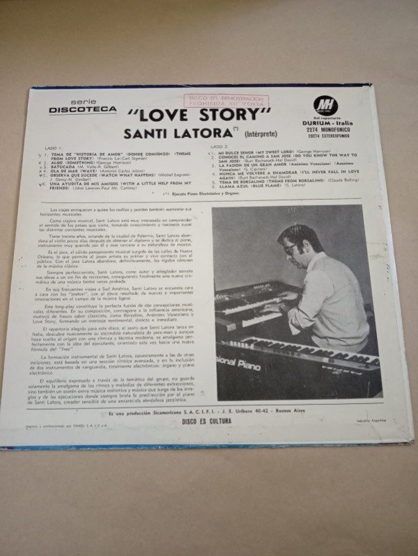 Producto - Love story - Santi Latora - Music hall sin fechar - 1