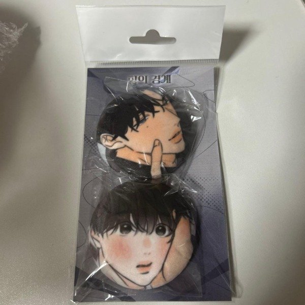 Producto - Korean BL fragrance alert badge, collaboration with TOONIQUE, exclusive to Cafe