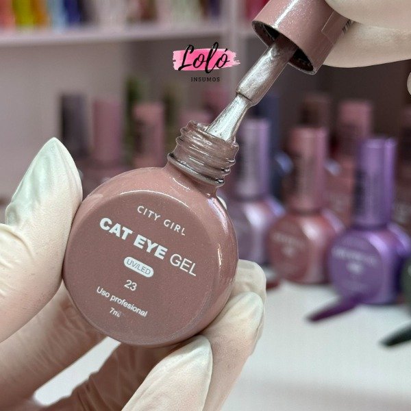 Producto - Esmalte semi 7ml City Girl Cat Eye - 23