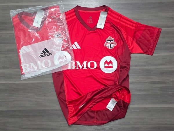 Producto - TORONTO TITULAR 2025 TALLES(S/ M/ L/ XL)