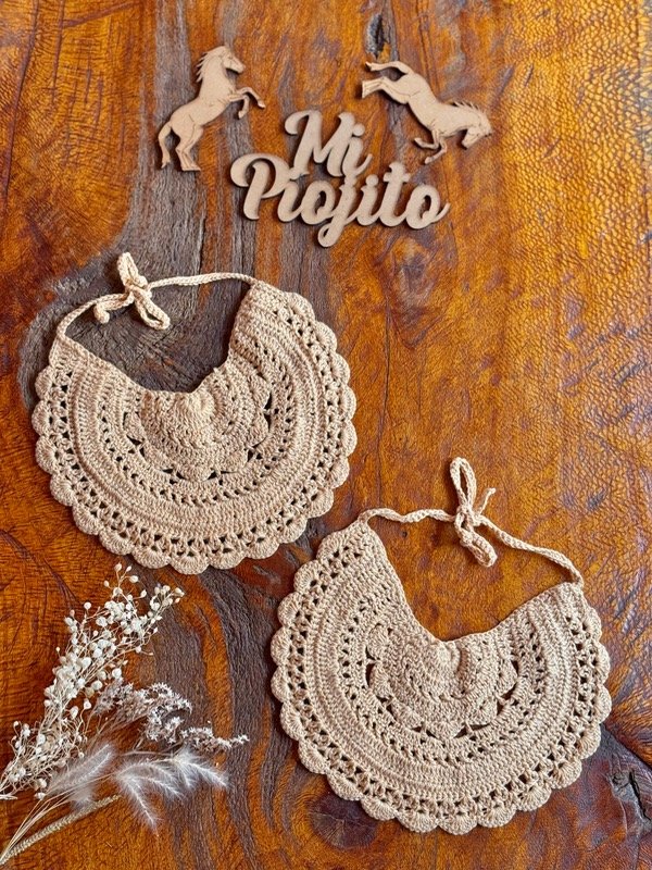 Producto - Babero Crochet Redondo Arena