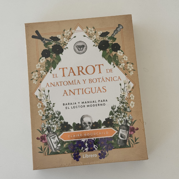 Producto - TAROT ANATOMÍA Y BOTÁNICA ANTIGUAS 78 CARTAS Y LIBRO