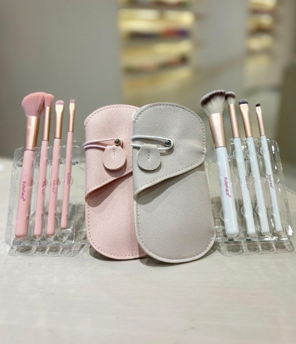 Producto - Set de brochas Disco Ruby Face