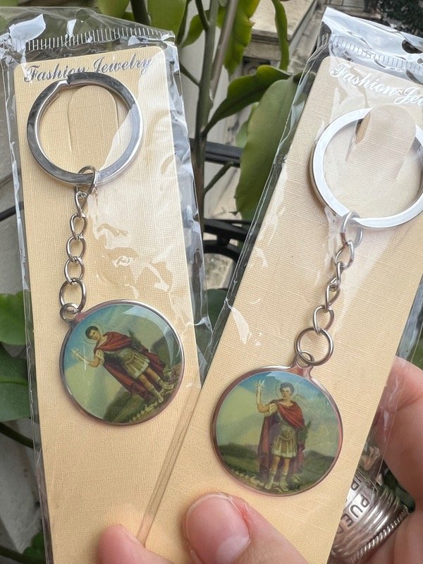 Producto - 2 llaveros san expedito