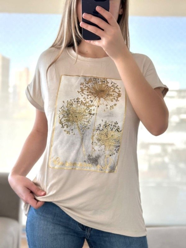 Producto - Remera golden flower
